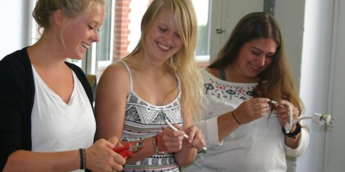EnterTechnik. Technisches Jahr für junge Frauen