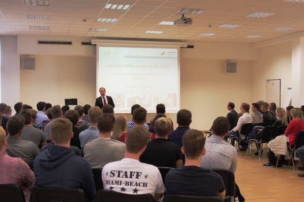 Begrüßung_Dekan_Burgartz