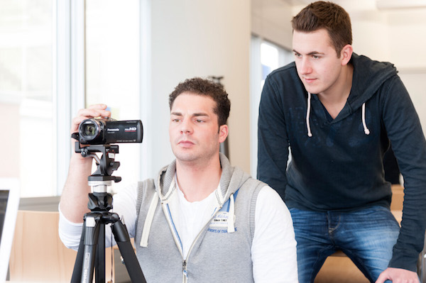 Video Workshop an der EMBA um mehr über Video Design zu erfahren.