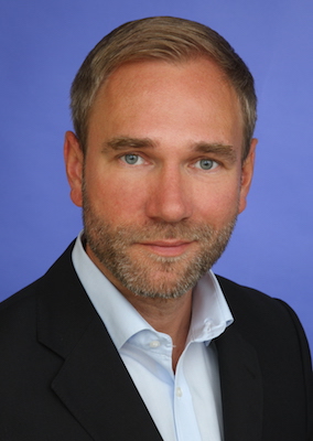 MuellerDofel_Porträt_bunt_4MB